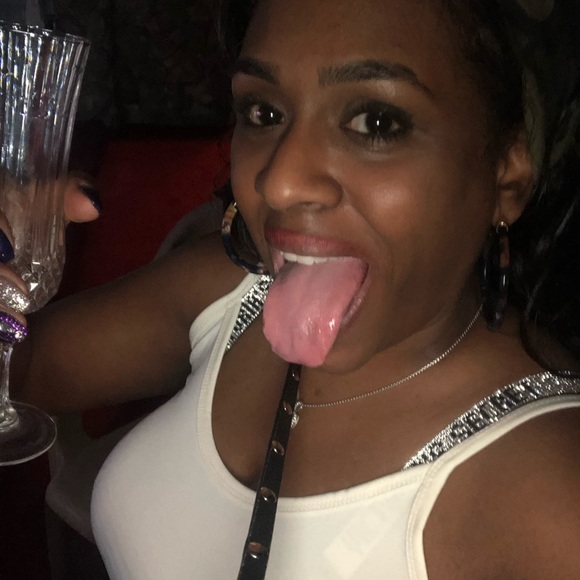 All about Chenell ๐๐๐โค๏ธ๐ฅฐ๐ฏ - Picture 3 of 16